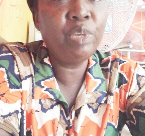 Drama as 51-yr-old woman loses phone, N558, 000 to robber boom9ja.com/2018/02/17/dra…