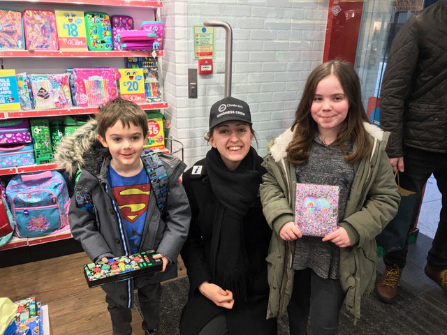 ChesterBID's tweet photo. Having fun with Oliver and Kayleigh @smiggle_ #Chester! We bought Oliver a new pencil case and Kayleigh a new notepad! #RandomActofKindness #ChesterKindnessCrew #RAKDayChester https://t.co/DDcWjr3yKH