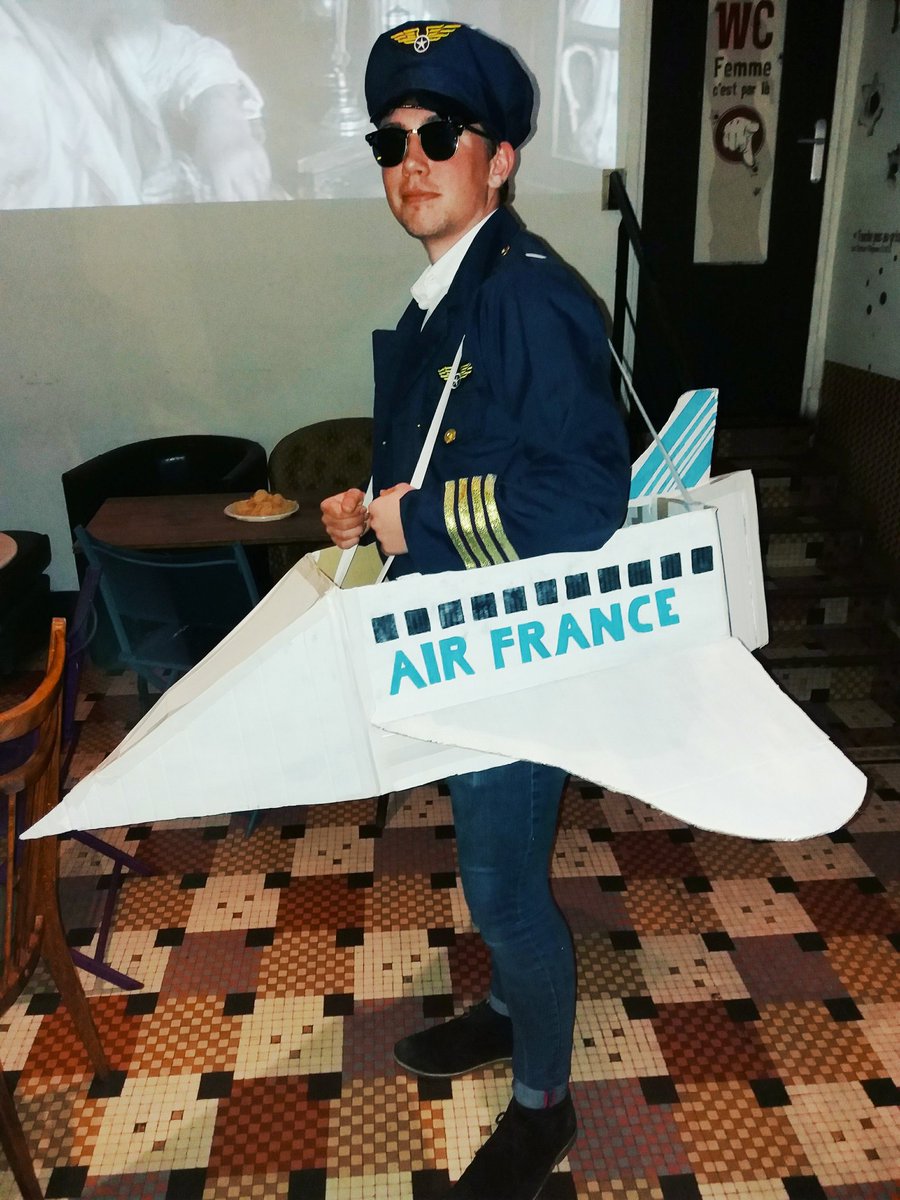 Le retour en images sur le Carnaval - Stations de métro aux #Tontonsbringueurs, c'est par ici ➡️
facebook.com/comup421/