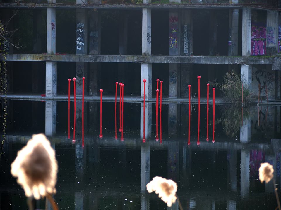Oggi al #lagoexsnia Roma installazione artistica per la salvaguardia dell'#ambiente #spilli #albertotimossi
ansa.it/sito/photogall… …