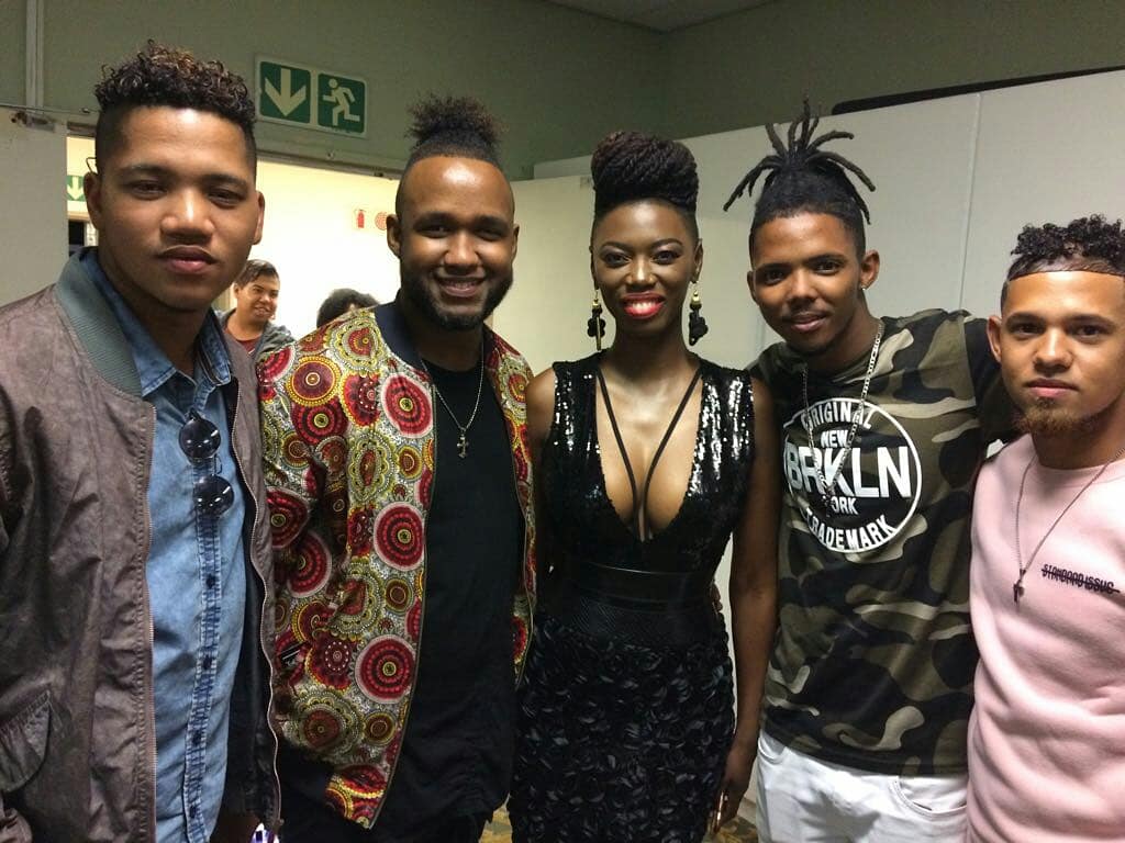 SignatureSA5's tweet photo. Msn Lira https://t.co/VX2SCXX9Ox