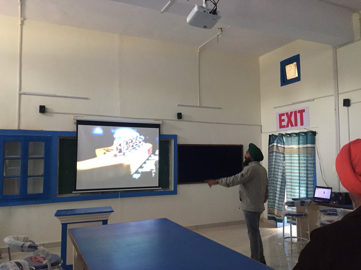 bsstechnologies's tweet photo. Smart Room Installation done with ATL Lab in Punjab.
#SmartRoom #ATL #DigitalIndia #Technology #BSSTech #Education https://t.co/2PgxB4A1hU