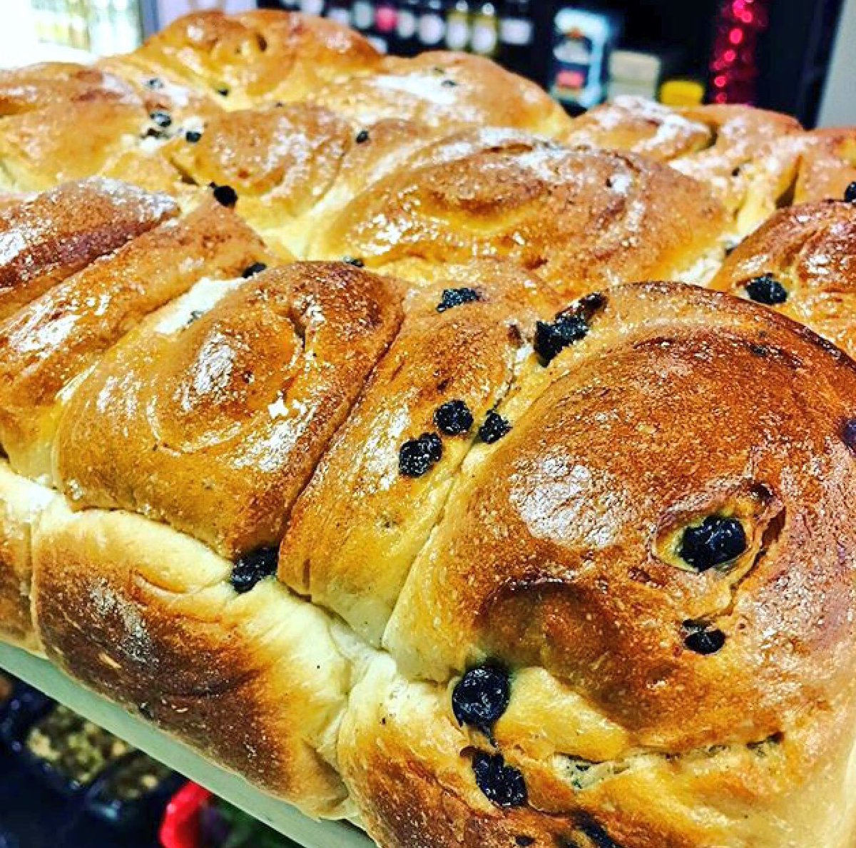 DeliaGoGo's tweet image. Artisan bread stall and Mother’s Day gifts plus breakfast, brunch and lunch #lovesaturdays