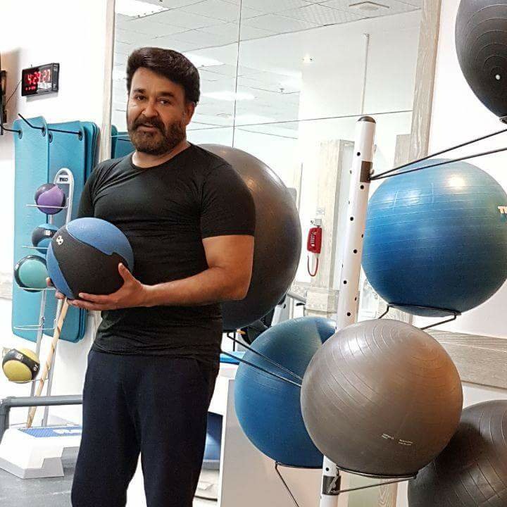 Complete_Actor's tweet photo. #NewProfilePic https://t.co/YKwdPe8FOk