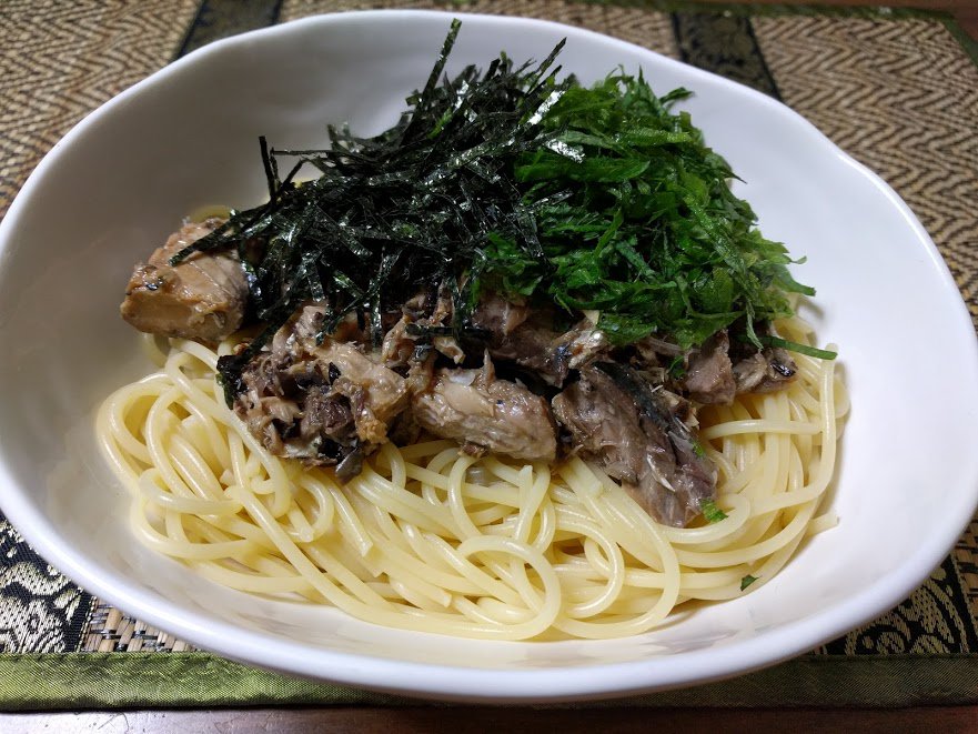 etoh1972's tweet photo. 『鯖缶の和風ペペロンチーノ』
https://t.co/1GShcrT1YG
モチーフはこちら→　https://t.co/6zzXOkEB1J　だが当然似ても似つかぬ代物になった
が　普通に美味かった
_
#鯖缶　#鯖の水煮　#鯖の缶詰　#缶詰　#ペペロンチーノ　#和風ペペロンチーノ　#さば　#鯖　#パスタ　#和風パスタ https://t.co/LonCMjOOfR