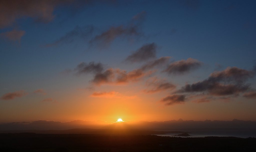 Tom Leaper tweet media