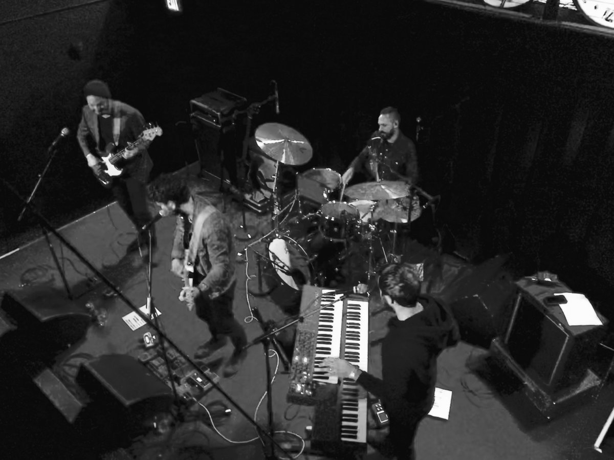 chelleAlana's tweet photo. @HolidayFriends thanks for having such an amazing #impact on my #yearofmusic just over a year ago #dec2remember that when I saw you were playing @MississippiStud I had to come see you play. #youguyskilledit https://t.co/FfFAAJ1tfa