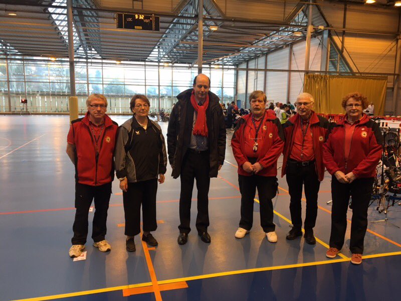 LGiscardEstaing's tweet photo. Aux côtés de la Présidente de l'#Arcclub #Chamalières Mme Deshayes pour lancer les championnats #tiràl'arc #Comité #régional #Auvergnerhonealpes @FFTiralArc au complexe sportif #AlainBresson à #Chamalieres https://t.co/H8xWcDlxZ0