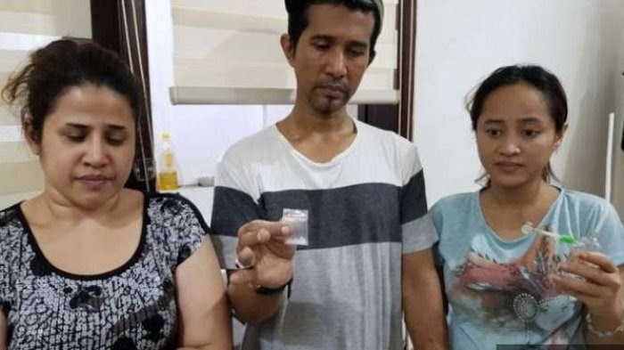 Anak dan Menantunya Diciduk Polisi, Elvy Sukaesih Dibully dengan Pedas oleh Netizen dlvr.it/QGjmRd