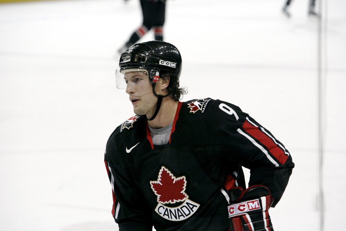 CSJReports's tweet image. How a New Testament Bible verse inspired @olympic medalist and @NHL legend Shane Doan throughout his lengthy career: bit.ly/2sLYVyz