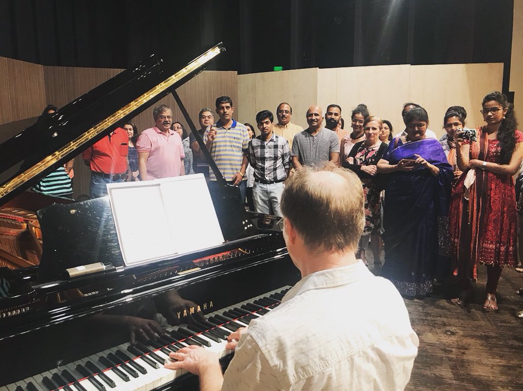 MumbaiOpera's tweet photo. A stage full of students.
#MarkTroop #Opera101 #RoyalOperaHouseMumbai https://t.co/ACKCMB920r