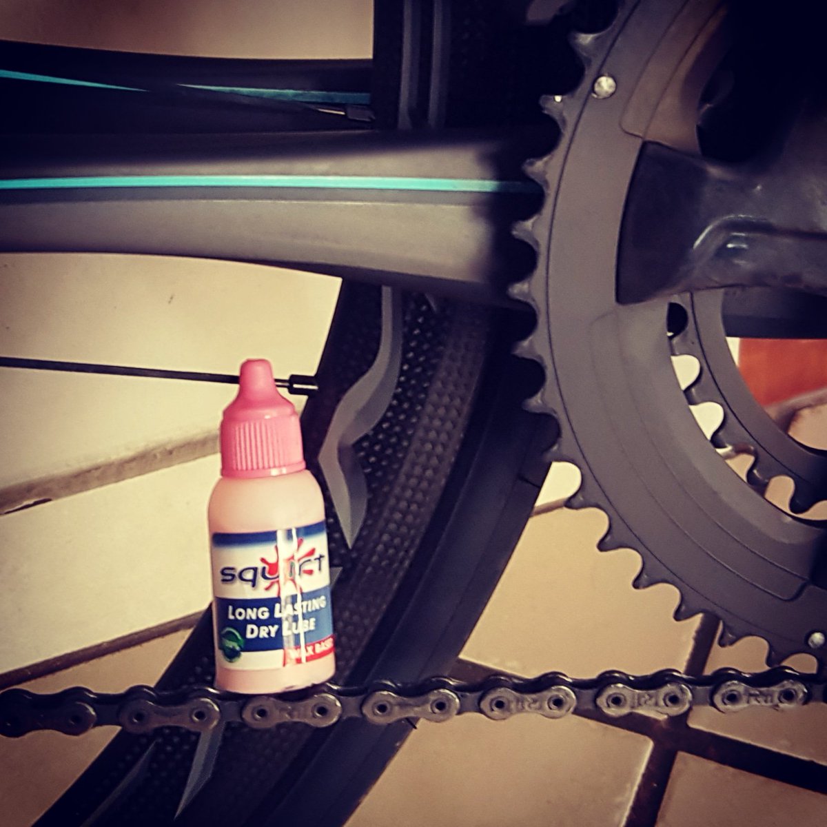 Pretty and powerful in pink.. Favourite bike lube bottled in my favourite colour... @squirtlube_sa @Team_Bestmed