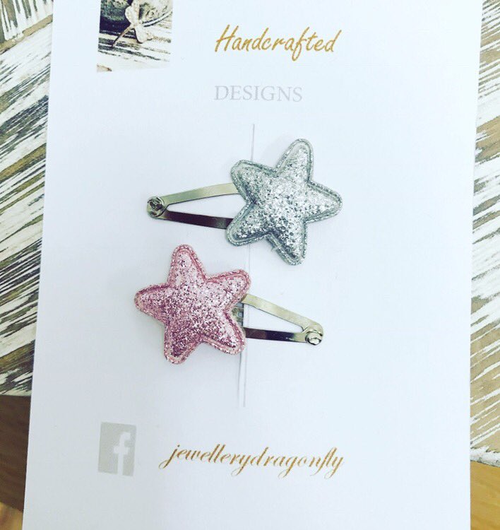 DragonflyR1975's tweet image. Super Snaps for Girls Gifts #UKGiftHour #crafturday #girls #hairstyle #lhttp://redhen1975.etsy.com