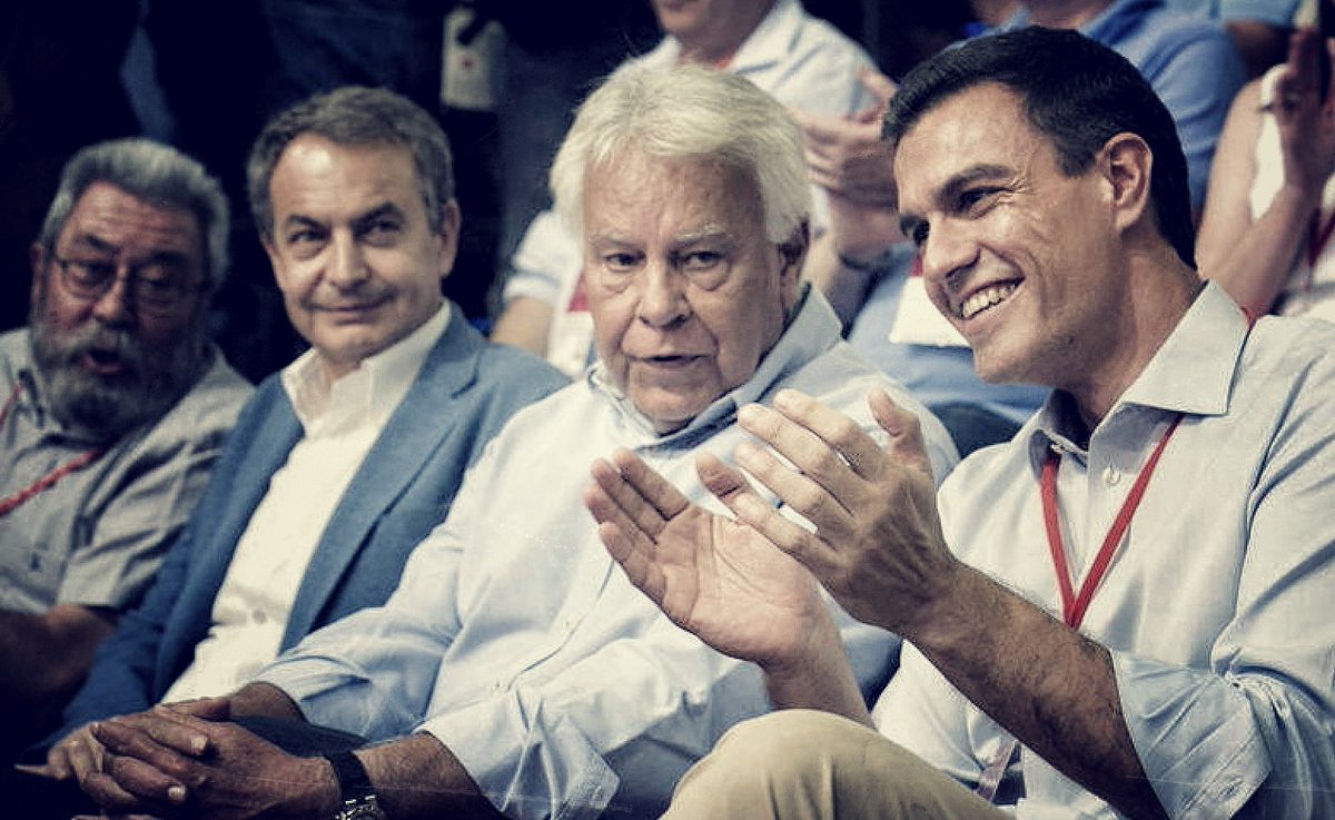 XBescos's tweet photo. "Felipe y Pedro en el barrio de Salamanca" @SusodeToro1
Pedro Sánchez ya había hecho todo lo que tenía que hacer, lo que le mandaron la Casa Real, el Ibex y todas las instancias del estado existente: sostener el gobierno de Rajoy y sus políticas.
https://t.co/pQSn5pW9MH https://t.co/SW0AOMz7rt