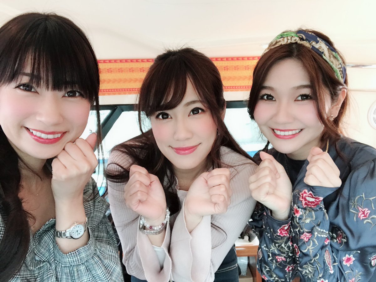 藤谷彩香 En Twitter お休みで外で時間潰してたら 昨日撮影が一緒だったまゆりちゃんと 偶然会ってびっくり しかも昨日教えてもらった ギャル語のおむすびころりんちょ 見てるときで更にびっくり 藤谷彩香 En Twitter お休みで外で時間潰してたら 昨日撮影が一緒だったまゆりちゃんと 偶然会ってびっくり しかも昨日教えてもらった ギャル語のおむすびころりんちょ 見てるときで更にびっくり