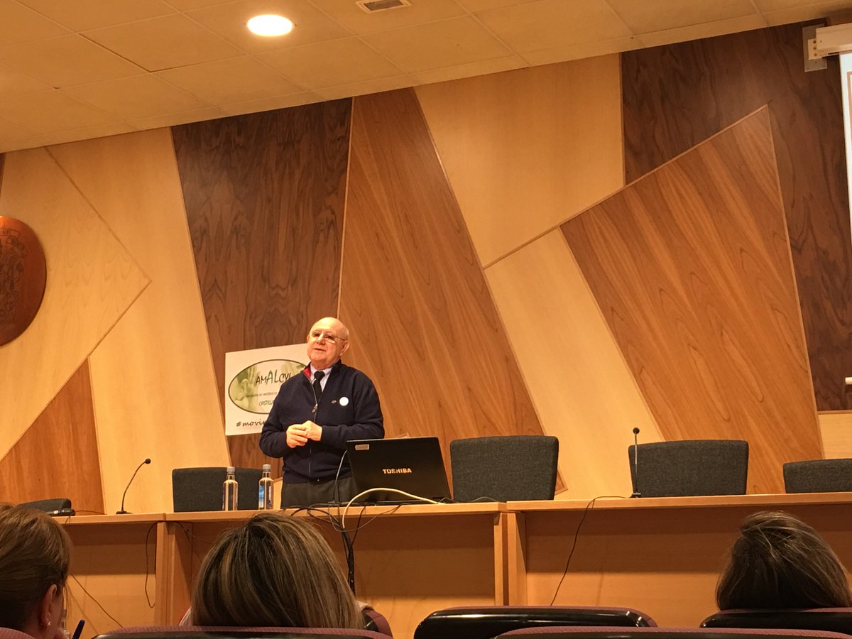 amalerlarioja's tweet photo. Ponencia de D. Rafael Gutiérrez. #amaler Aprendiendo con un grande. Gracias #amalcyl #uva #centrobuendiavalladolid https://t.co/xraXwKDSSd
