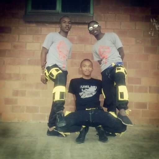 RealCeeya's tweet photo. 11 Years in the Game!! π° We Coming from far!! Best Friends/Best Dance Group!! #GodIsStillWithUs π https://t.co/b5C2TqJSJu