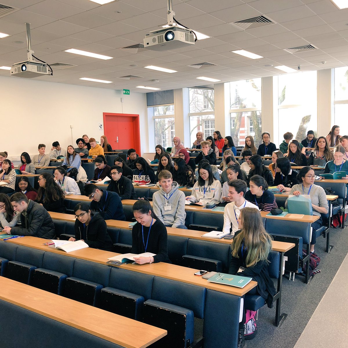 RWang1998's tweet photo. Looking forward to delivering my seminar on writing UCAS personal statements to today’s @OpMedSkl students! https://t.co/eRUel4V035