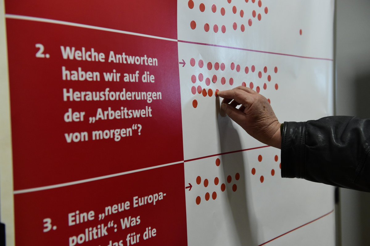 Auf der Regionalkonferenz in Hamburg diskutieren wir heute gemeinsam mit unseren Genossinnen und Genossen aus der <a href="/SPDSH/">SPD Schleswig-Holstein ❤</a> und <a href="/spdhh/">SPD Hamburg</a> über den Koalitionsvertrag. Mit dabei u.a. Andrea Nahles, <a href="/Ralf_Stegner/">Ralf Stegner MdB</a> und <a href="/OlafScholz/">Olaf Scholz</a>. Wir wollen #GemeinsamWasBewegen.