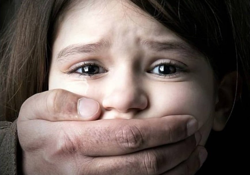 55erhanusta's tweet photo. İdam, hadım... Ne gerekiyorsa ben varım! Yavrularımıza bunu layık gören ve görme niyetinde olan herkese meydan okuyorum.
Bir milletvekilinin elinden ne gelirse fazlasını yapmaya hazırım.
Rabbim çocuklarımızı korusun...
#istismardeğilcinayet https://t.co/9o1EKRvhRO