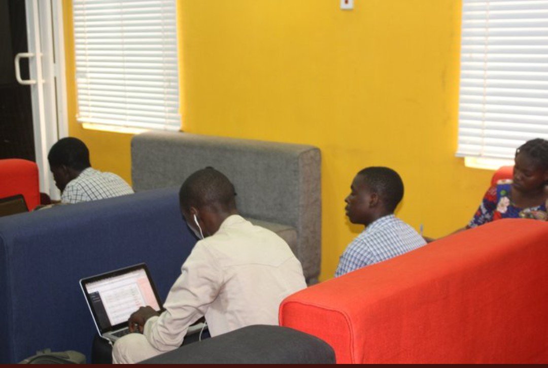 Balanced02's tweet image. All set at #pythonAbuja #python