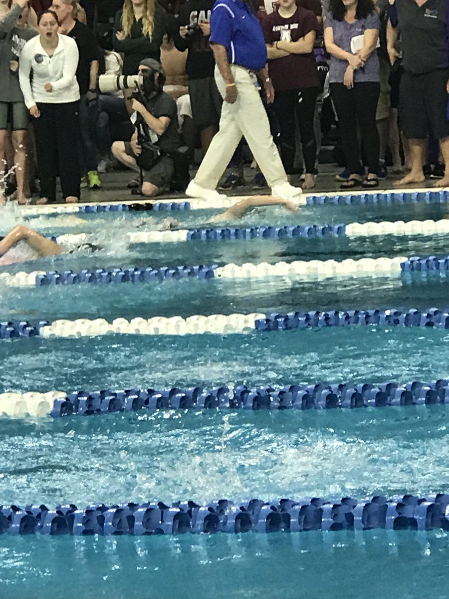 @CPHS_TWolves  swimmer Bella Zapata finishes 14th in the state in the girls 200 IM. Congratulations!!! <a href="/Athletics_LISD/">Lorena ISD Athletics</a>  @LISD_AD