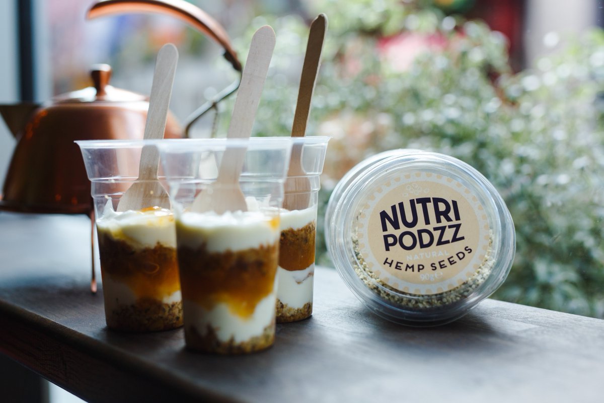 Nutripodzz's tweet photo. Does a hemp seed and plum crumble pot with low fat greek yoghurt sound good to you? Comment below if you would like the recipe! 😉 https://t.co/C4gBCfP3zK