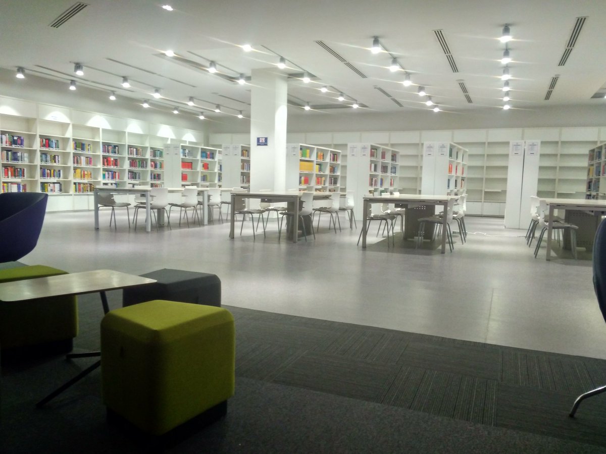 flucs1's tweet photo. The Bennett Library on a weekend.
@bennettuniv #bebennett 
@timesofindia https://t.co/FgYfJYgNXb