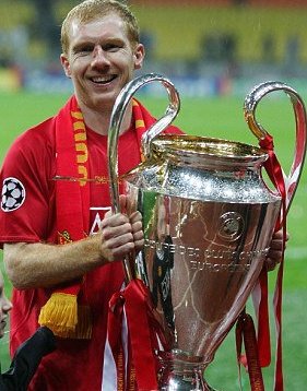 KPmufc's tweet image. Who was better? 

RT for Gerrard 

Like for Scholes