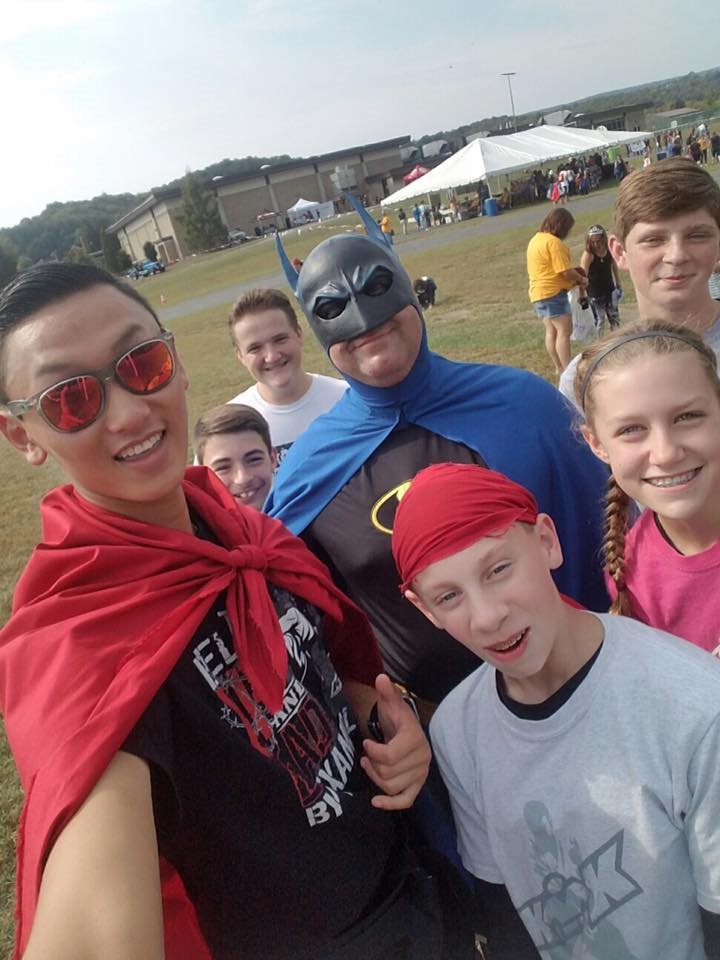 Kickmasters1's tweet photo. Today is Random acts of kindness day! At Kick Masters Karate, we teach our students how to be kind, fearless leaders, who do great in the community! kickmasters #karate #introclass #martialarts #ChildrenandKarate #kickstartingconfidentleaders #leaders https://t.co/zltIv6J55d https://t.co/89qAxPdN2c