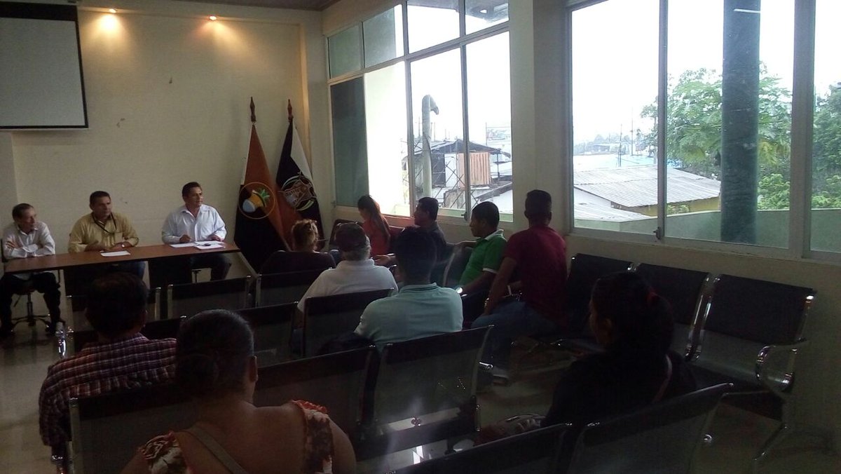 #ACL San Sebastián del Coca reunidos con dirigentes analizan los componentes para elaborar el banco de preguntas para #RendiciónDeCuentas 2017