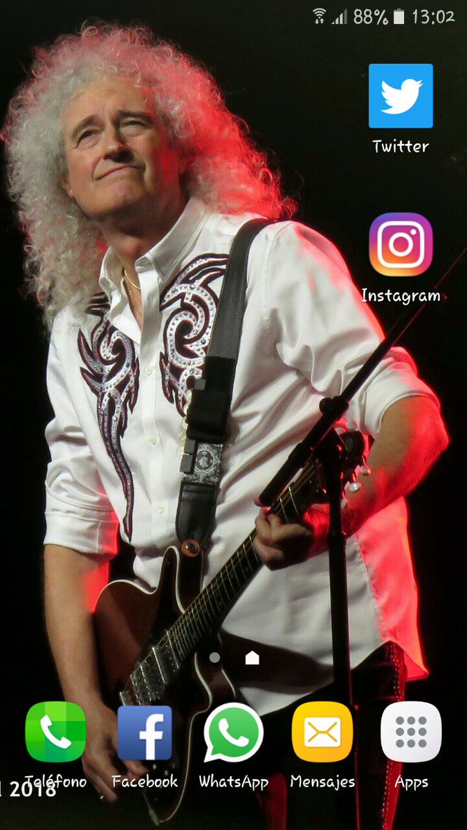 Mi nuevo fondo de pantalla😍 (robar es malo).