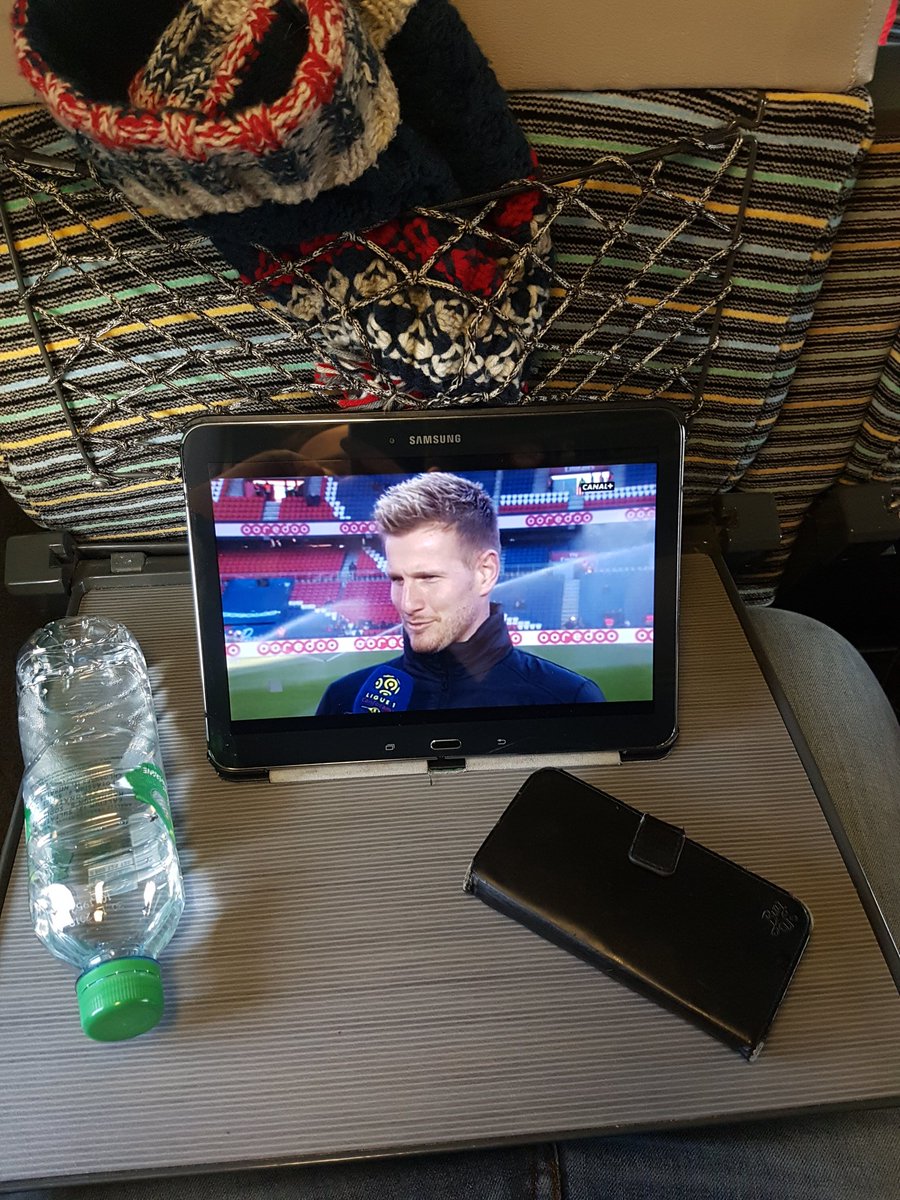 cyril_bla's tweet photo. C'est vraiment top d'avoir la 4G @orange sur la ligne Paris-Lille @SNCF pour pouvoir suivre le match #PSGRCSA @Ligue1Conforama 😁👌👍
@DansLeTGV #top #retourmaison #weekend #semainedeouf #eurocargorail https://t.co/PdKkW2fJ0l