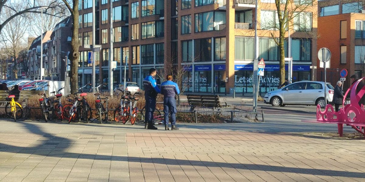 Vandaag weer een geslaagde actie gehouden #fietsen op trottoir #Crooswijk #stadsbeheer010