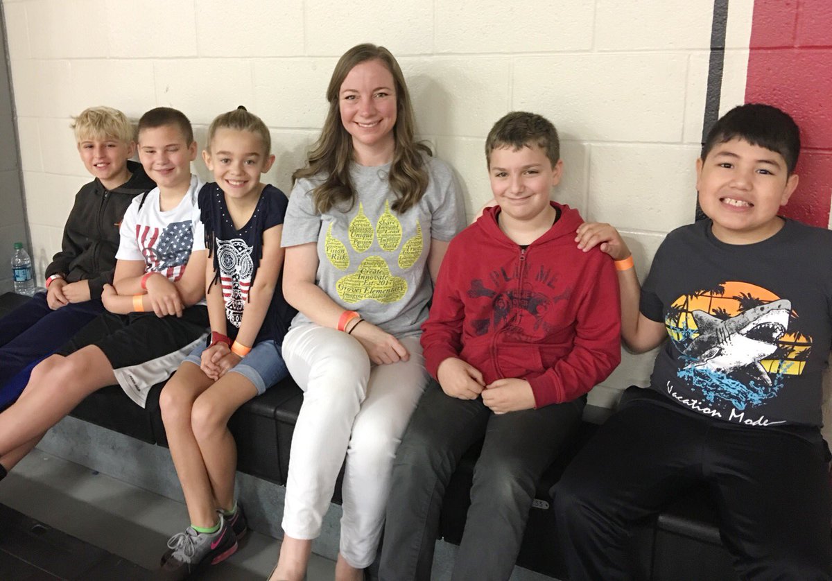 mrsakopp's tweet image. Robotics practice day!!! 🤖🐻🌟@HumbleISD_GE #WeAreGroves @kglover_prek @HumbleISD #grizzlyrobots #grizzlysolvers