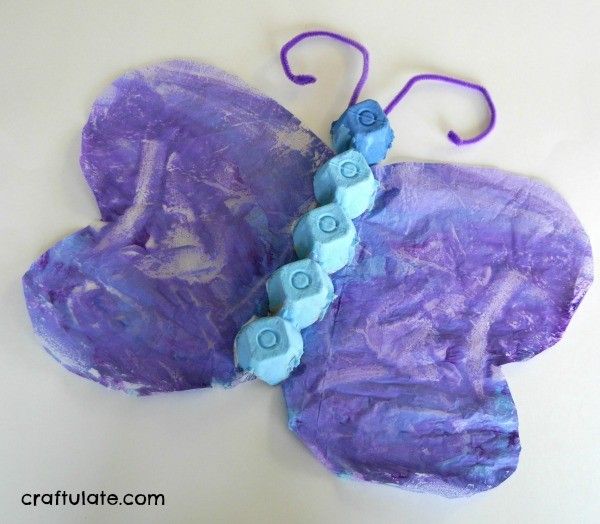 Craftulate's tweet photo. Use an egg carton and plastic bag to make this cute butterfly craft! https://t.co/FCIJGBLsqS #kidscrafts #butterflies #butterflycraft #springcrafts https://t.co/Luz9gEjqSv