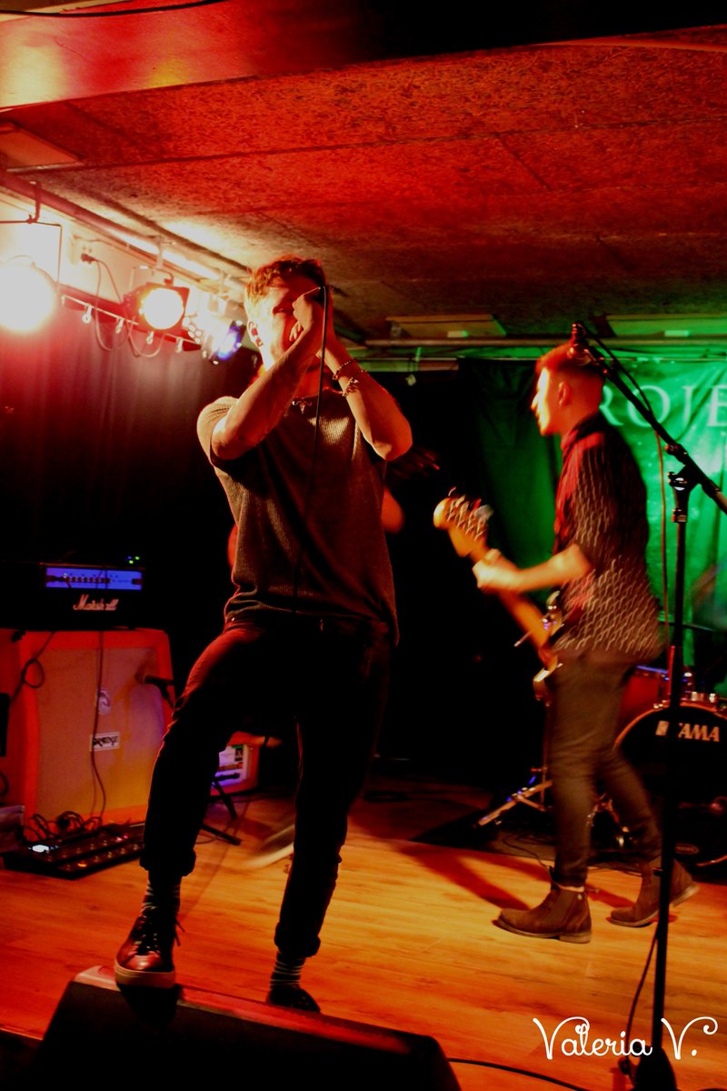 CiC Italy tweet media