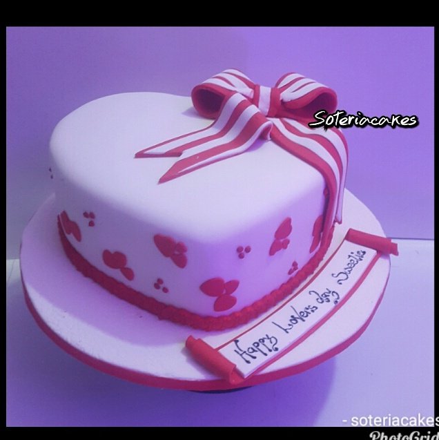 Soteriacakes's tweet photo. Na so-so love-love, not a single order wanted any colour than red. Meanwhile, who actually gave love this red colour?
Call us for your next cake +2348038764631. #WeLoveLove #LoveScenarioPAK #SurprisingRomanticGestures #TipsForTheNewlyWed #Valentines2018 #romance https://t.co/cnWkHK4bNa