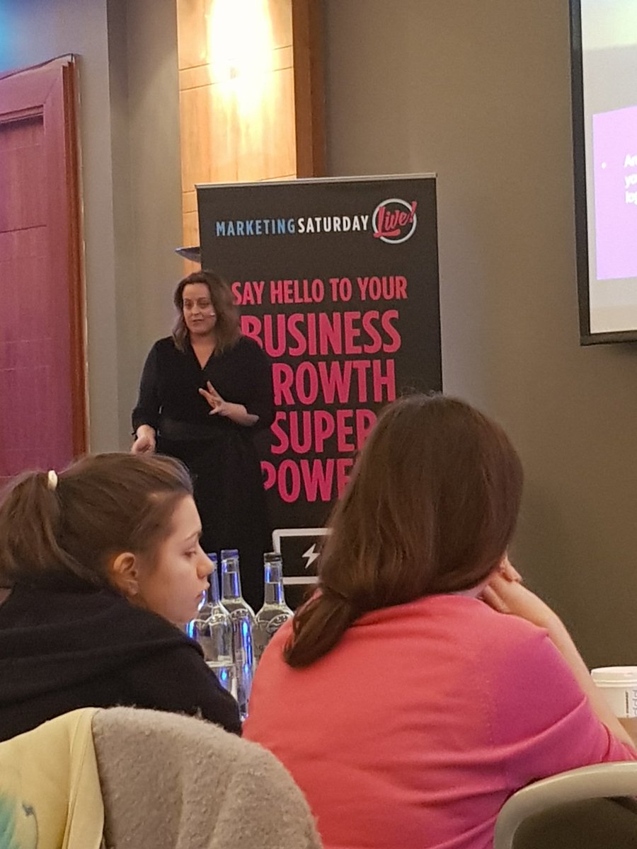 GraceGraham_KIS's tweet photo. People need to buy into your experience. How people think bout your business/service/product = Brand Equity. @KellyTeasdale_ talking branding, business growth and customer service marketing in simple terms. I love it!!! @MarketSatLive #CustomerService #brandequity #marketing https://t.co/7Q9NTs8hD7