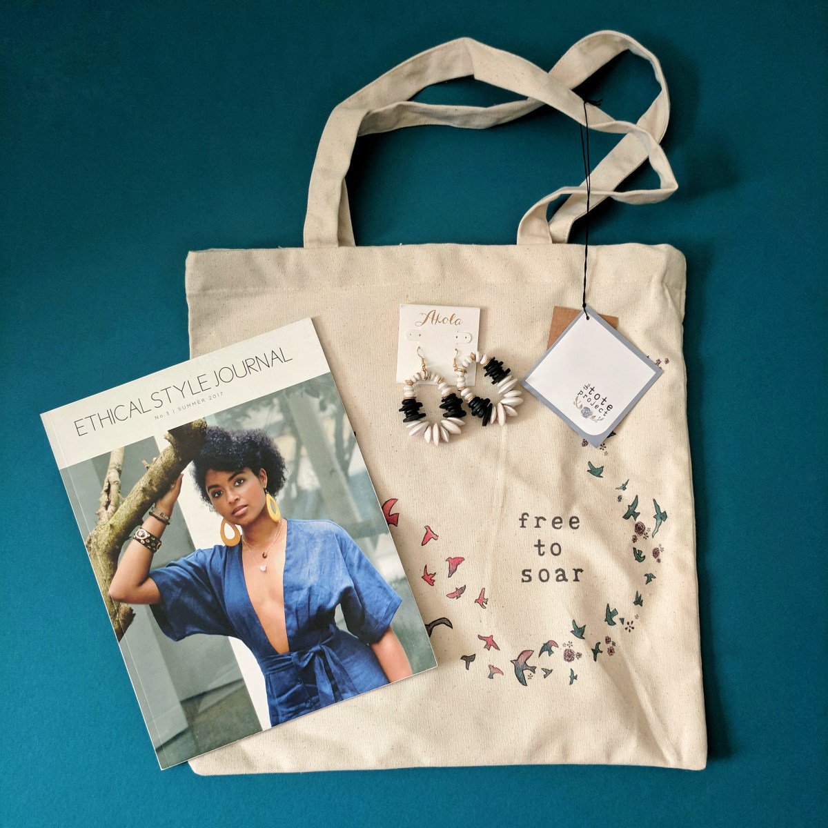 Sharmon @comicallyclumsy introduces us to @TheToteProject - statement-making #fairtrade tote bags that are made by survivors of #humantrafficking, for survivors.
ow.ly/p17J30ilwax
#ethicalindex #socent