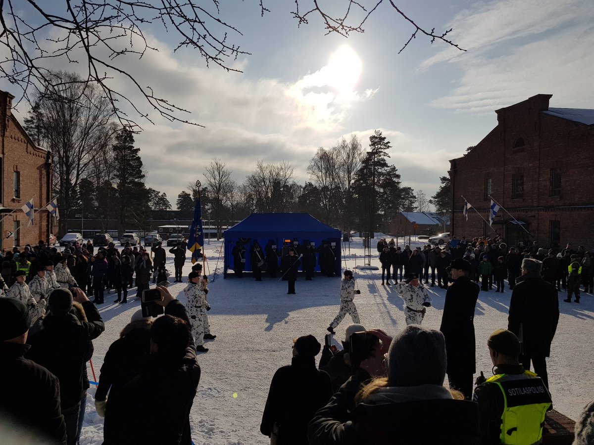AGardberg's tweet photo. Nylands brigad #Faned för kontingent 118 @NylBrGille @Navyfi #turpo #säkpol #Nylbr https://t.co/MFIQPCOsPM