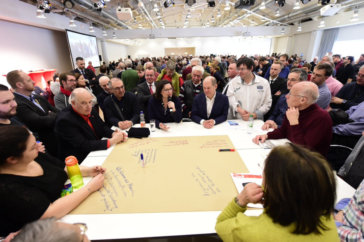 Die SPD ist in Bewegung. Nicht nur heute in Hamburg. In lebhaften Diskussionen tauschen wir uns auf den Regionalkonferenzen über den Koalitionsvertrag aus, denn wir wollen #GemeinsamWasBewegen.