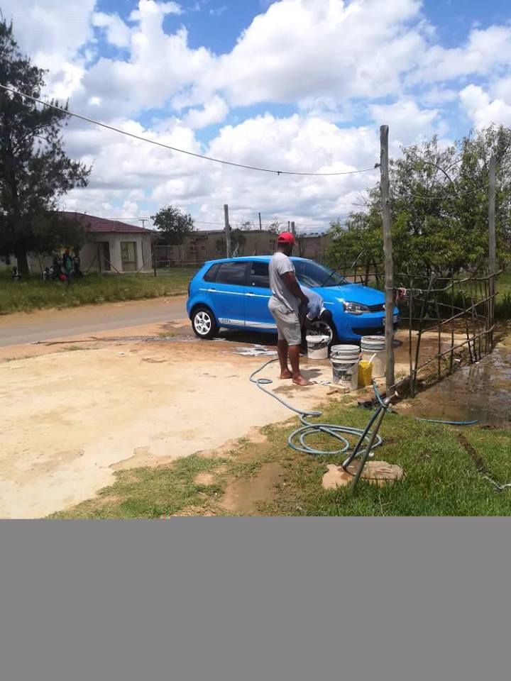 Radio034's tweet photo. [Radio 034 Supports Local Businesses &amp; Local Artists] - Terra now broadcasting live at Madadeni section 7 - Mthiza Car Wash eP1 , pushing 034 Local Top 20 (10:00 to 13:00).

LISTEN LIVE: https://t.co/fr2ClY70uK / https://t.co/9BxCtdOWTN #034LocalTop20 #Radio034 https://t.co/fhcqvmQ7i0