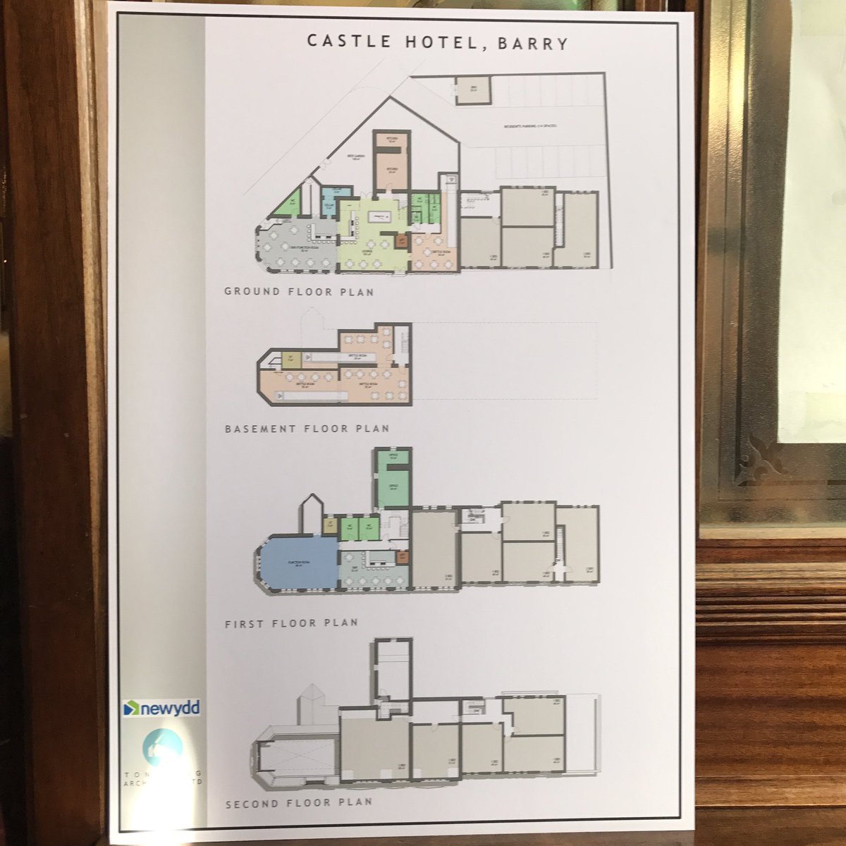 CastleviewHub's tweet photo. A great spread and plenty of information here at the #CastleHotel today. Come and let us know your views on the future of the Castle. #Barry #Regen #pub https://t.co/kHlU9dA5mq