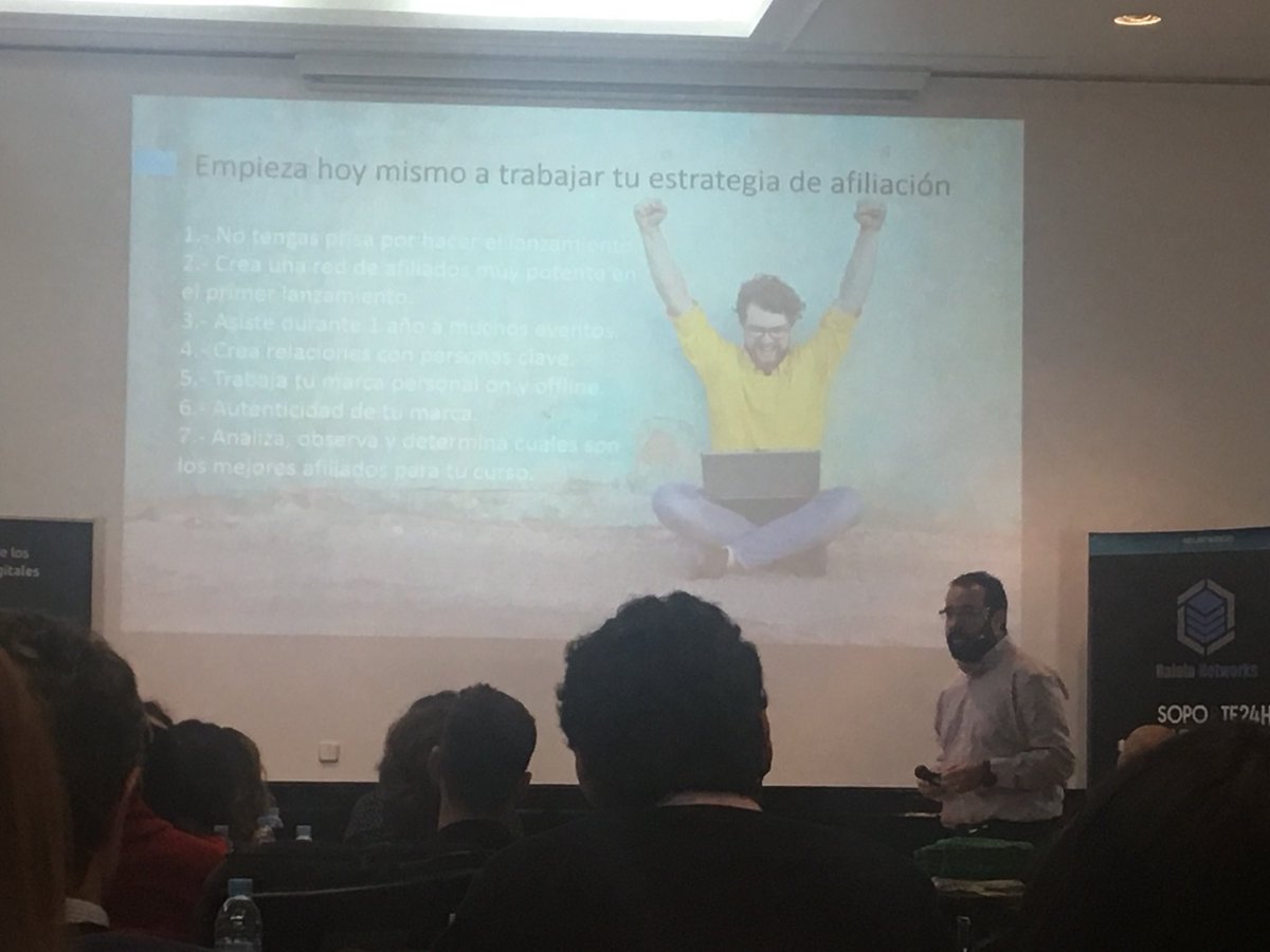 AnaJmnez's tweet photo. Aprendiendo sobre estrategias de afiliación con @marketingandweb #Tribucamp2018 https://t.co/vFzHNdjAoD