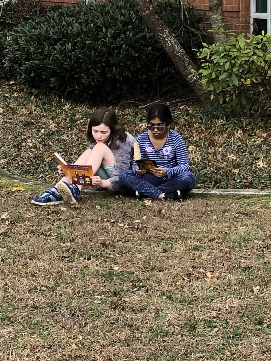 Oh DEAR! 
#dropeverythingandread! <a href="/ShakeragElem/">Shakerag Elementary</a>