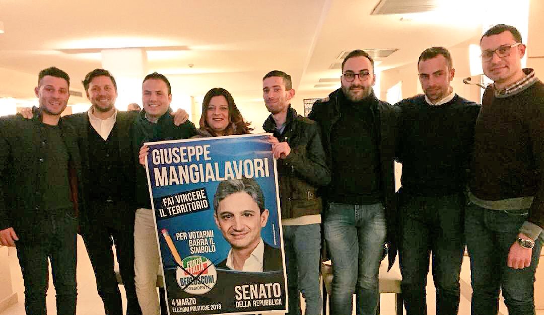 fi_giovani's tweet photo. E ancora da #Muggia (Trieste) fino a #QuartuSanElena (Cagliari) passando X #ViboValentia in tutta #Italia con la nostra #Passione al fianco dell'UnicoLeader! #RoadTo4amarzo @CalabriaTw @forza_italia https://t.co/z11pw7CQJ8