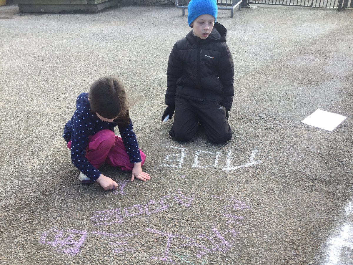 BanDevPS's tweet photo. Outdoor leaning for P1/2/3 on Friday. #workoutcards #activegames #fun #teamwork #fun 🙂⭕️ https://t.co/0zSbehMwpj