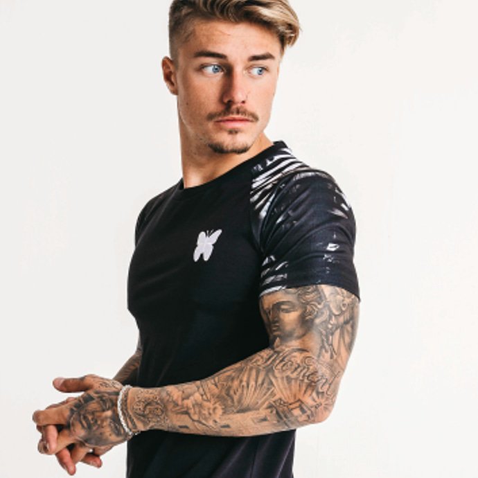 slick_store's tweet photo. 🆕🆕🆕
Good For Nothing Merge Stripe 40€
Buy Now:
https://t.co/gBA9xKeczx
WhatsApp +351968512319
#slickstore #siksilk #sinners #goodfornothing #caylerandsons #11degrees #illusivelondon #roselondon #sixthjune #outfit #outfitoftheday #ootd #streetstyle https://t.co/1RYCRzZp6G