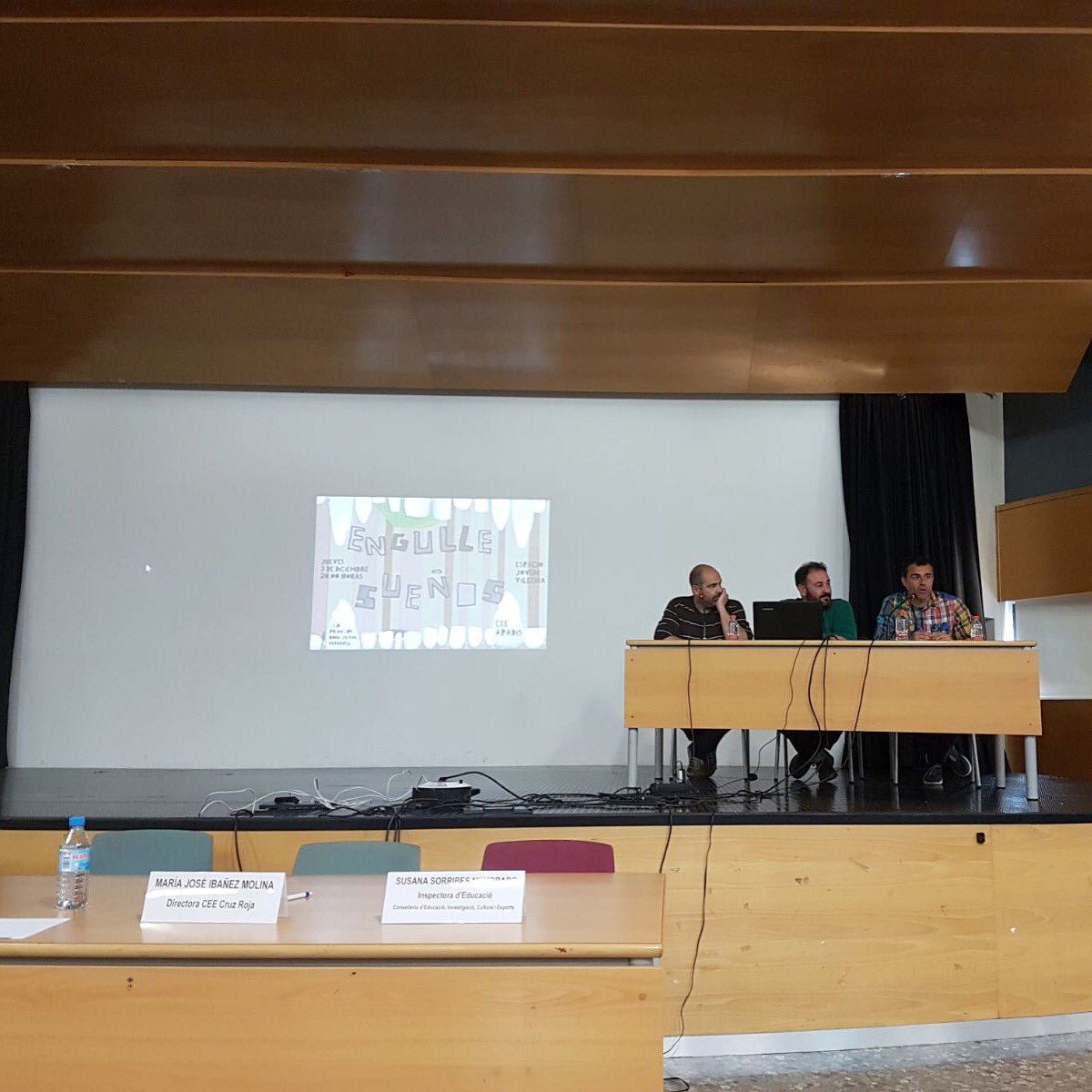 MiramFundacio's tweet photo. 4a experiencia CEE Apadis. "Llum, camera i inclusio. Aventura baix la pell"
#JCEE18 #ExperienciasInclusivas #EducaciónEspecial #formación #CEE #CEEApadis https://t.co/XgkHMAxwlT